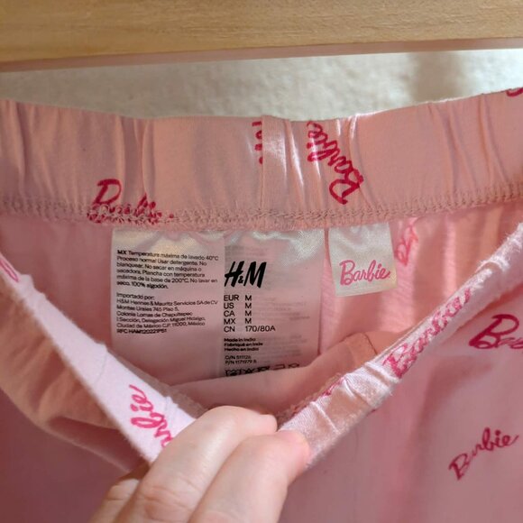 Barbie crop top and shorts pajamas Size Medium H+M - Picture 2 of 5